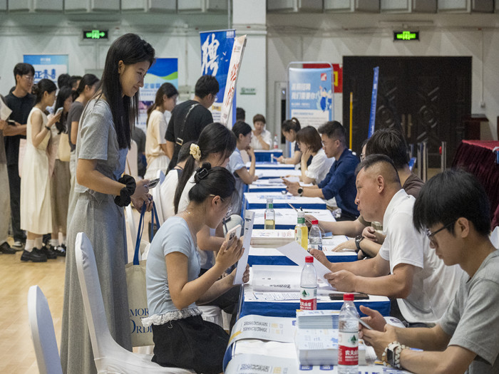 招聘会_生物医药行业人才需求_安徽医科大学2025届毕业生就业冲刺专场招聘会